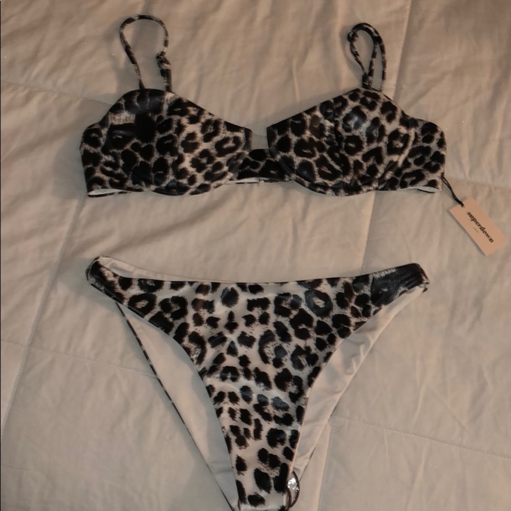 Superdown leopard print bikini
